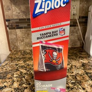 Tampa Bay Buccaneers NFL Ziploc Gallon Storage Bags 20 Count Slider Bags